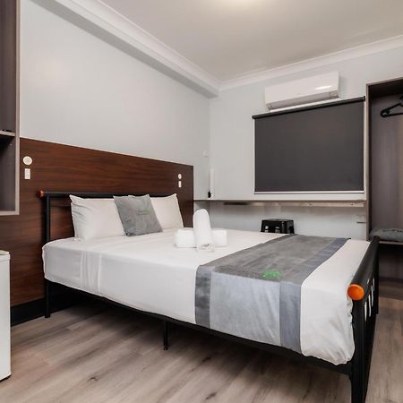 Dch On Mitchell Hotel Darwin Exterior photo